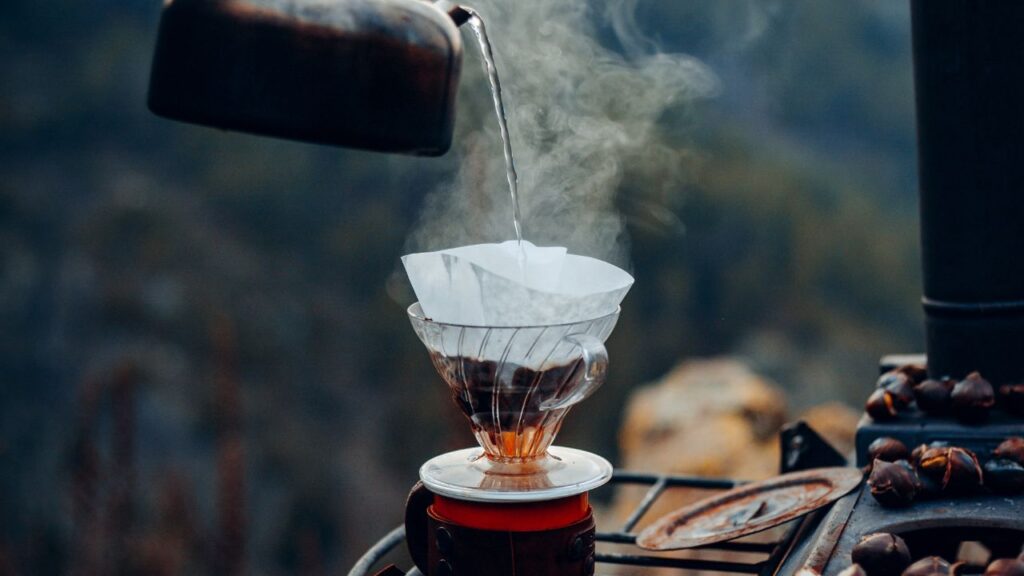 キャンプ中の「コーヒーが美味しくなる水の話」