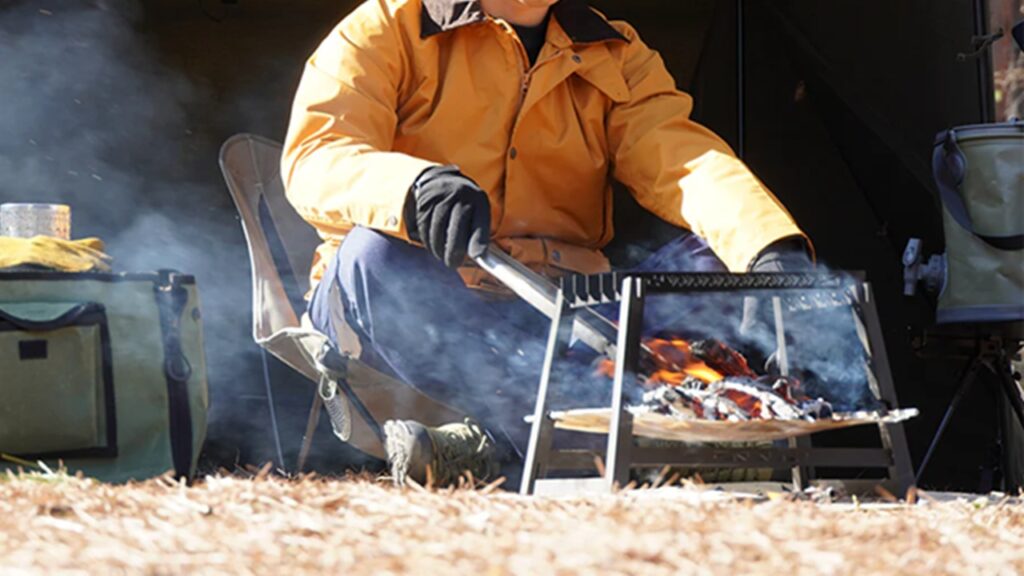 R脚あぐらチェアはこんな地面・シーンで活躍する！