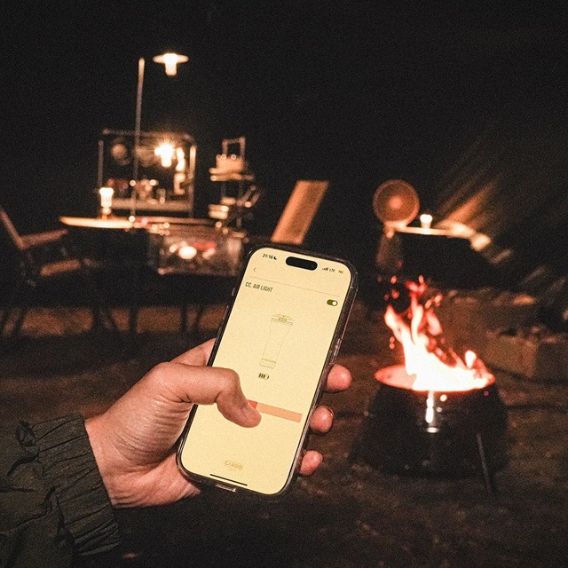 専用アプリでON/OFF&明るさ調整