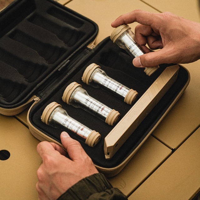 専用EVAケースで収納・持ち運びもスマート