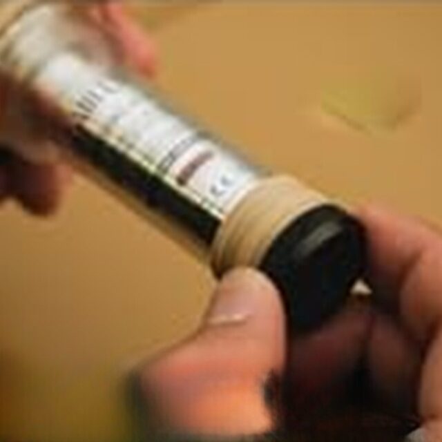 DUAL STAND MINIへの接続に必要なマウントアダプター