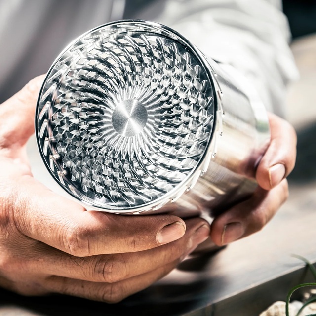 価格はやや高め